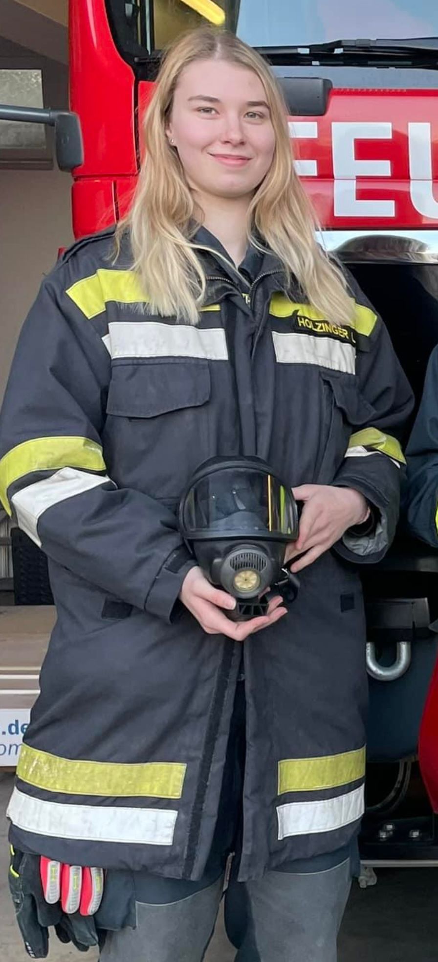  Gehilfin des Leiters des Verwaltungsdienstes und Gehilfin des Jugendbetreuers